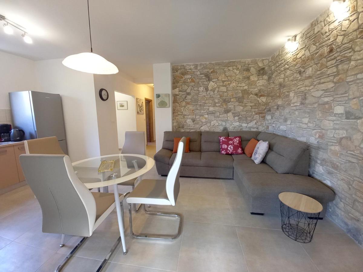 House Matteo, Valdenaga *